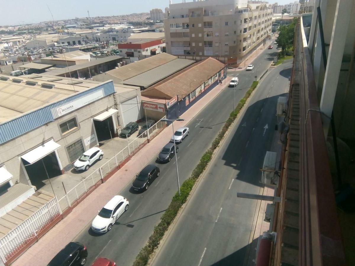 Sentral Appartement In Torrevieja Exterior foto